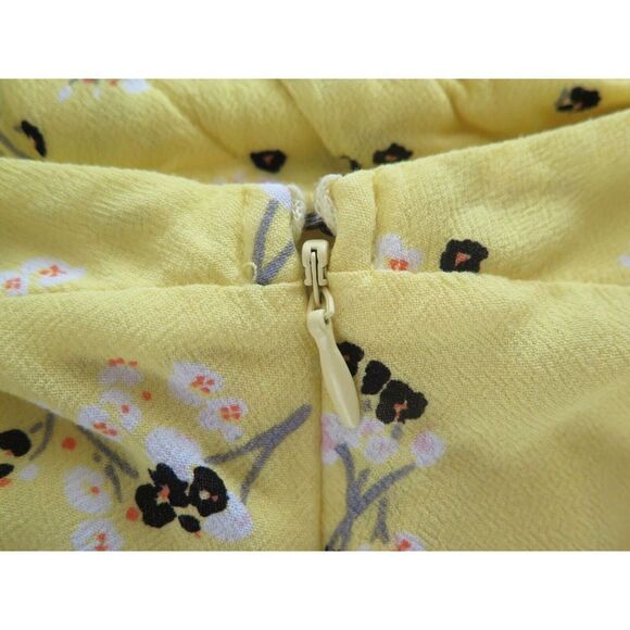 Free People Women's Sz 2 Yellow Floral Tango at Night Wrap Romper Playsuit - Picture 4 of 9